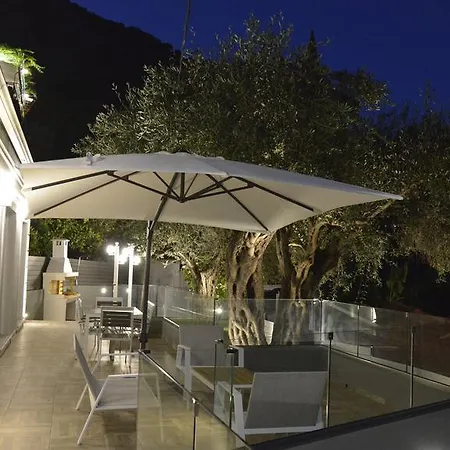 Odysseus Semesterbostad *